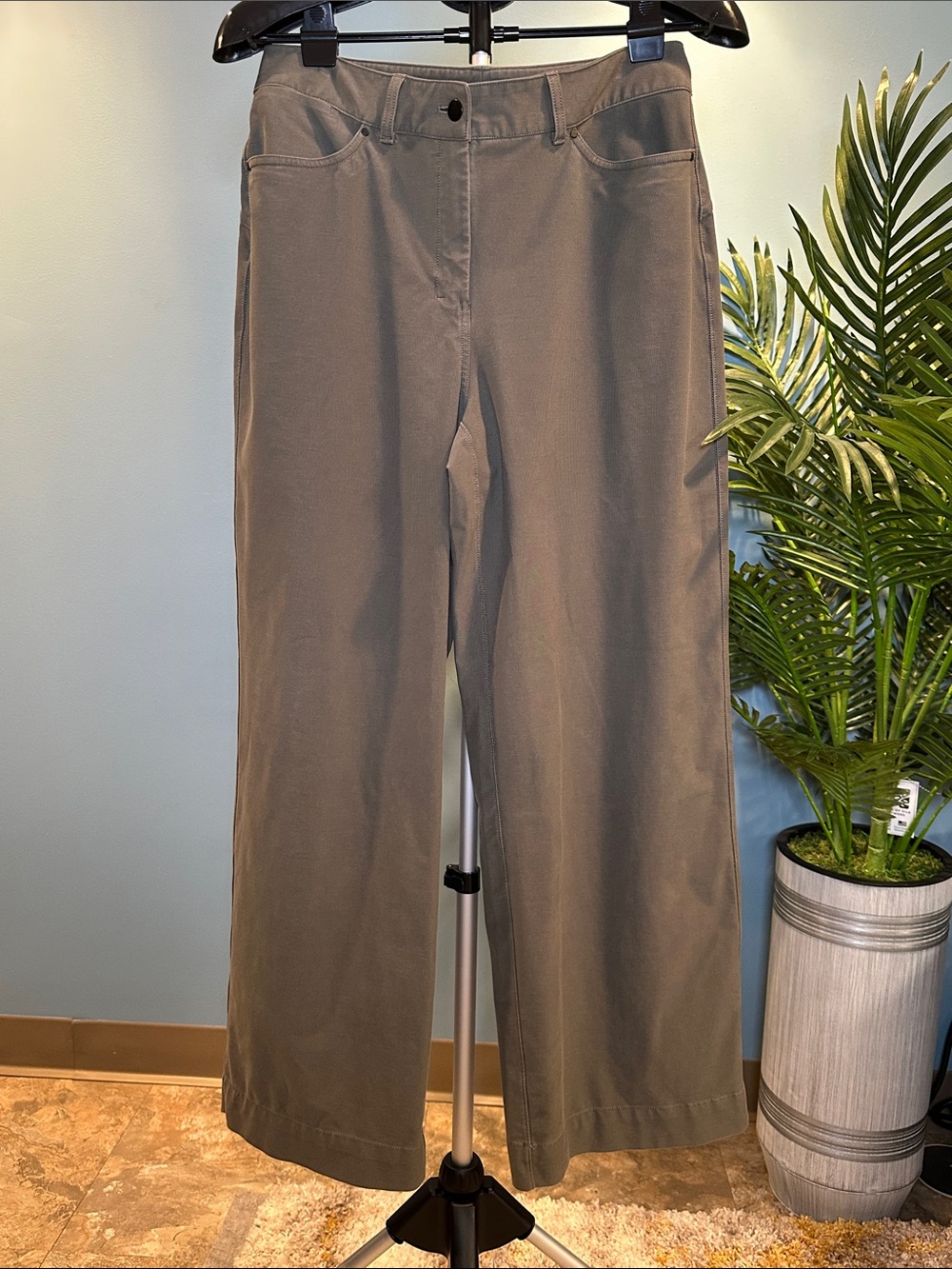 lululemon athletica Wide-Leg Chino Pants — Khaki Green